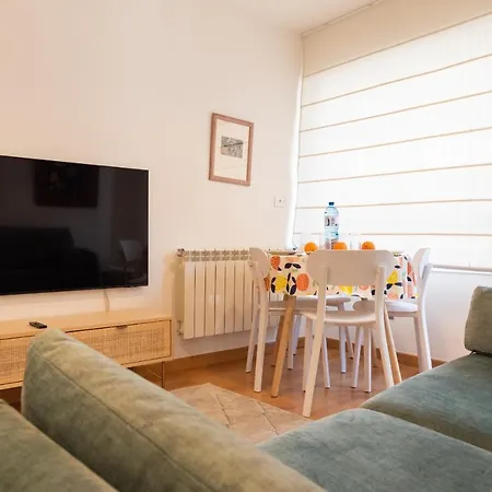 Apartment Elegante Apt. P/4 En El Centro De C/wifi Vigo